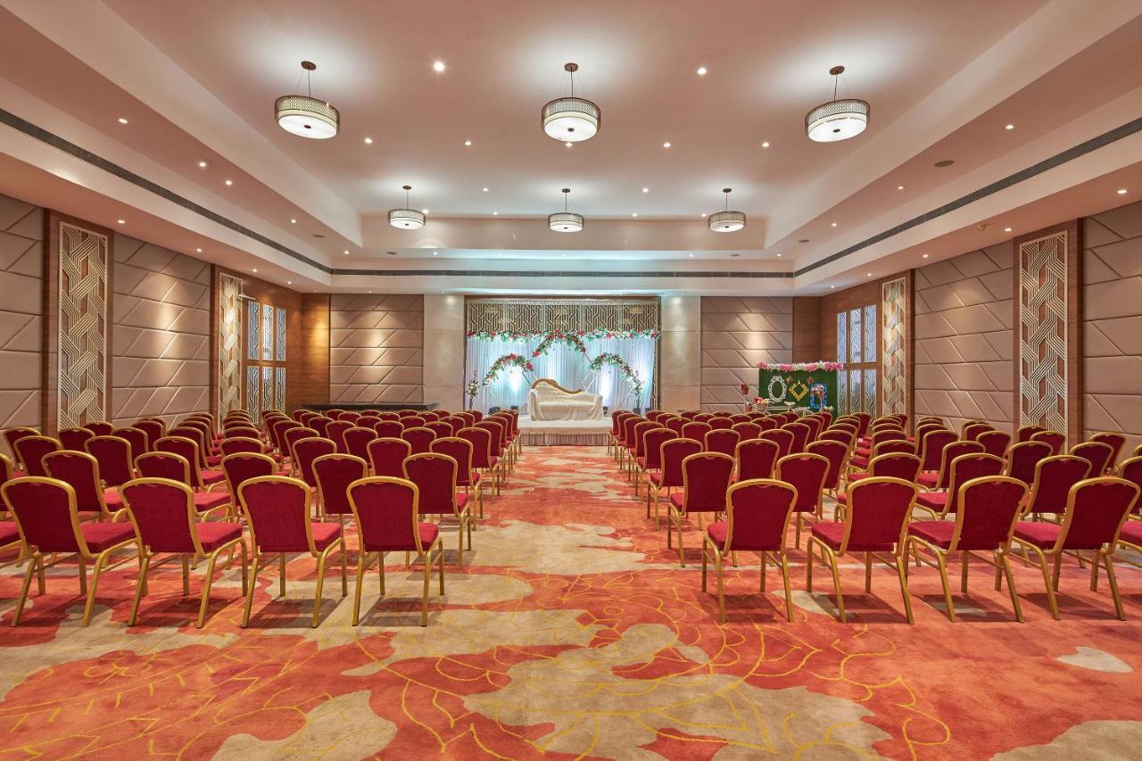 Royal Orchid Central Grazia, Navi Mumbai Eksteriør bilde