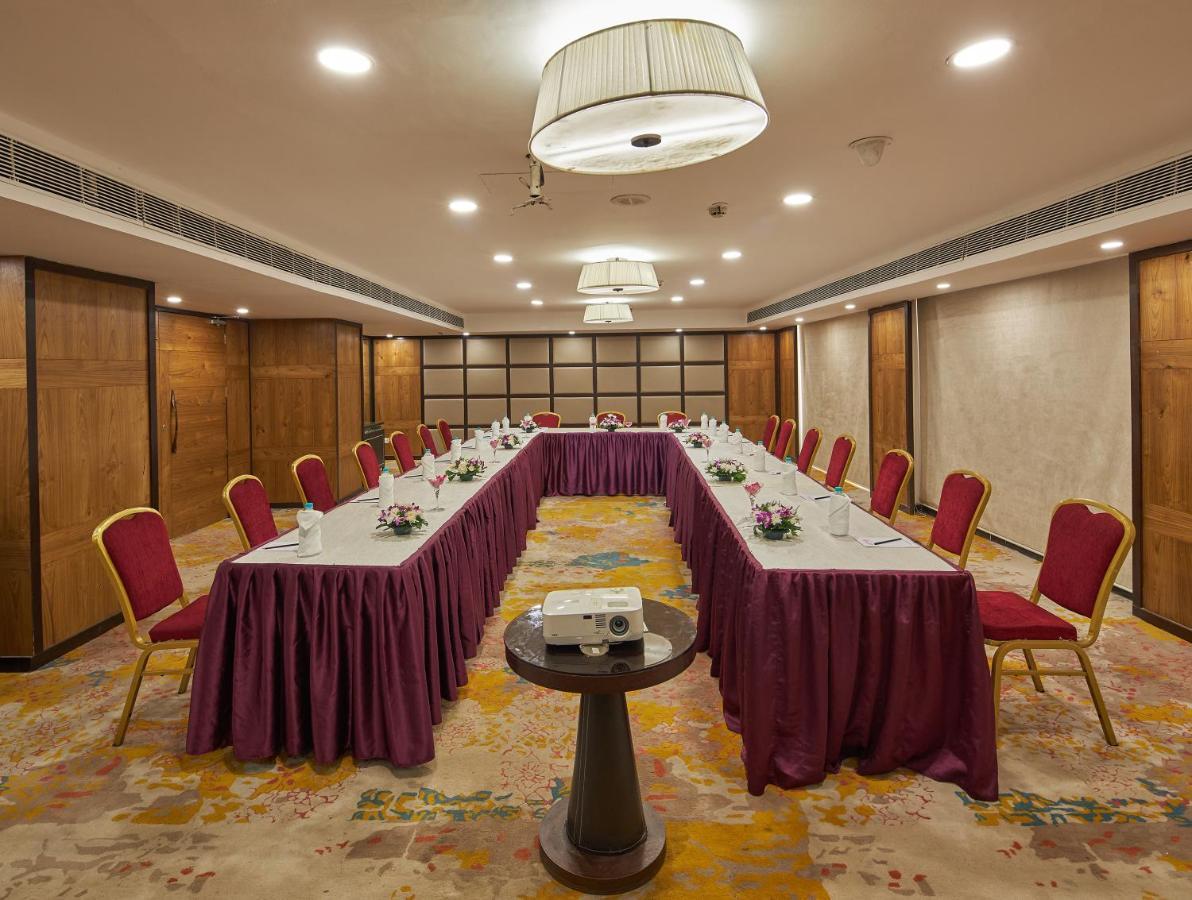 Royal Orchid Central Grazia, Navi Mumbai Eksteriør bilde