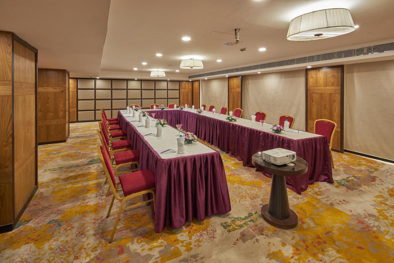 Royal Orchid Central Grazia, Navi Mumbai Eksteriør bilde