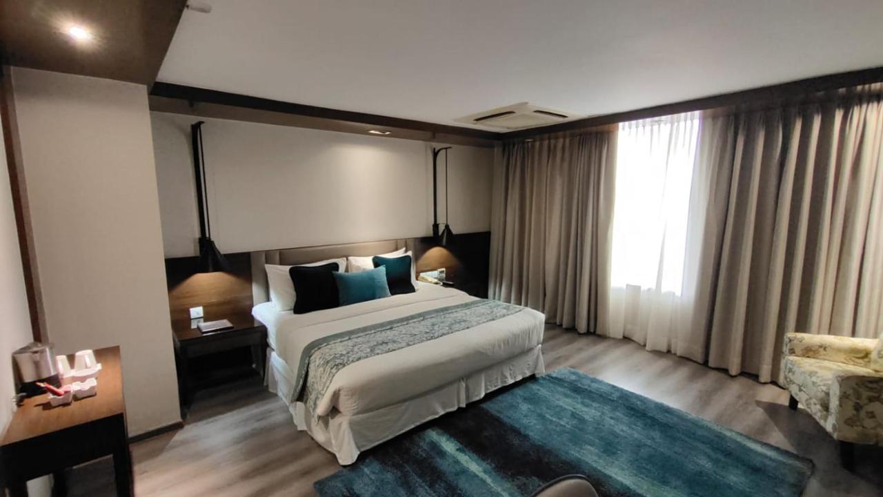 Royal Orchid Central Grazia, Navi Mumbai Eksteriør bilde