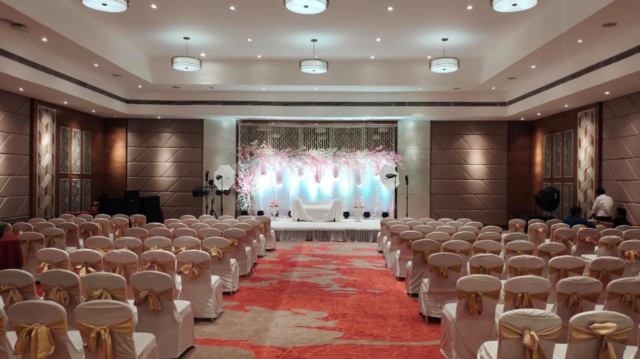 Royal Orchid Central Grazia, Navi Mumbai Eksteriør bilde